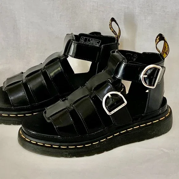Dr.Martens MACKAYE HDW BLACK UK5 サンダル Dr.Martens MACKAYE HDW | ドクターマーチン・ショップニュース